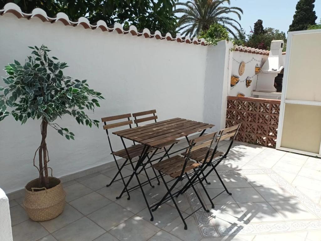Villa NUEVA NERJA Pueblo Andaluz Casa Grafton Exterior foto