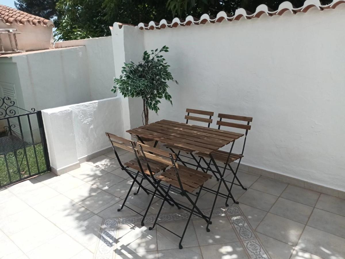 Villa NUEVA NERJA Pueblo Andaluz Casa Grafton Exterior foto